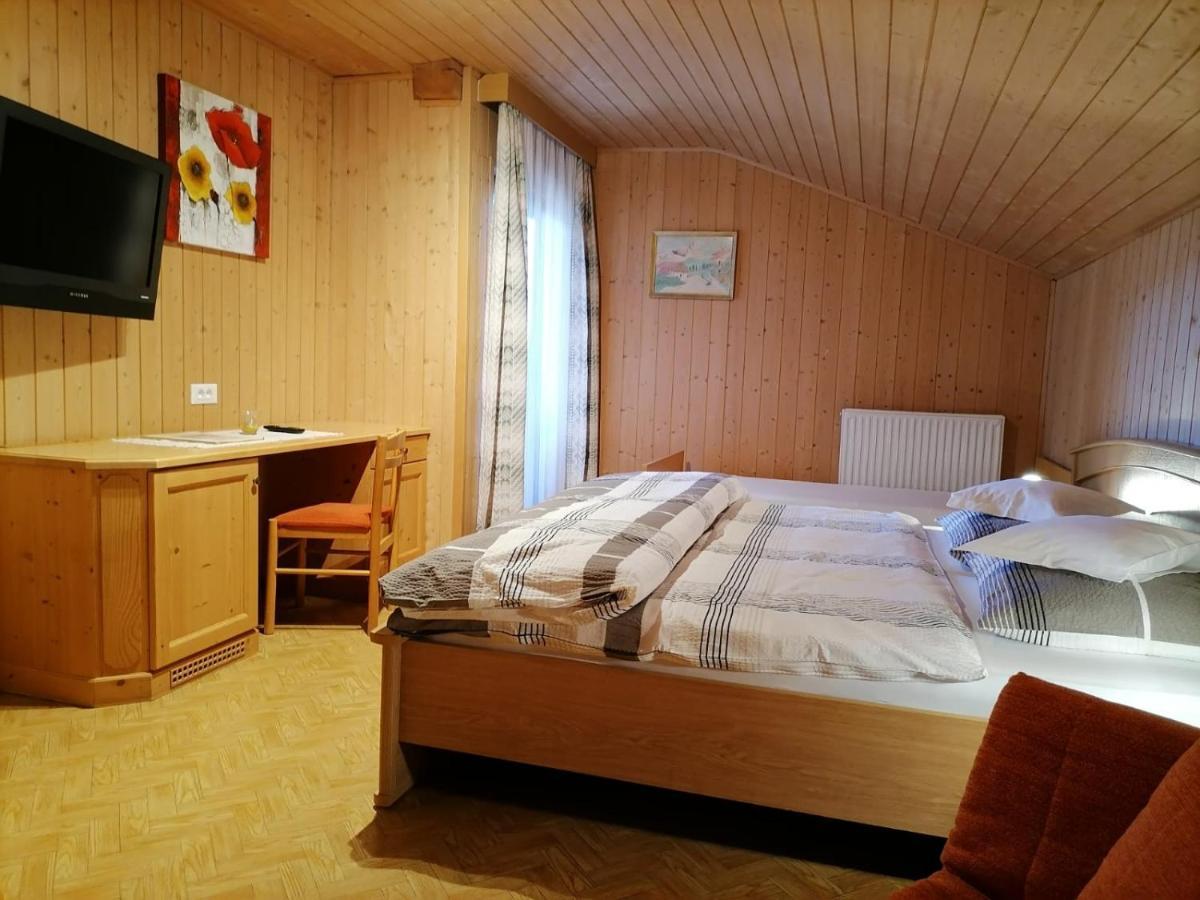 Gasthaus Oberkirn シェーナ エクステリア 写真